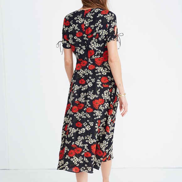 Madewell • Midi Dress in Hillside Daisies - Picture 3 of 8